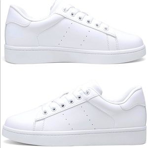 ‼️CLEARANCE‼️Women’s Vepose Sneakers